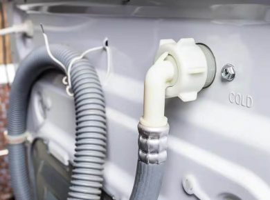 How to Vent a Washing Machine Drain Pipe