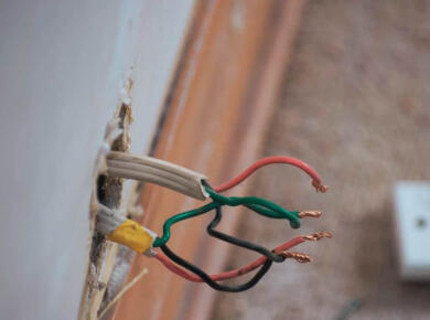 connecting outlets in series